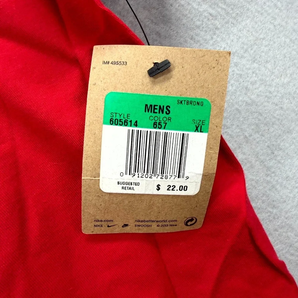Nike Action Ribbon Icon T Shirt Mens XL Red Athletic‎ Skate Center Swoosh Crew